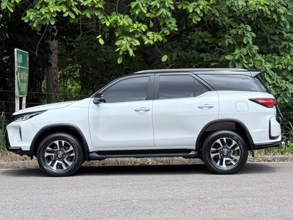 Foto 4 - Toyota Hilux SW4 Diamond D4-D 2.8 Turbo Diesel 4x4