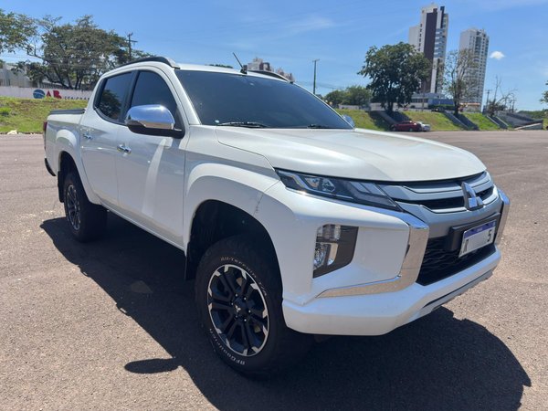 Foto 3 - Mitsubishi L200 Triton Sport HPE 2.4 Turbo Diesel 4x4