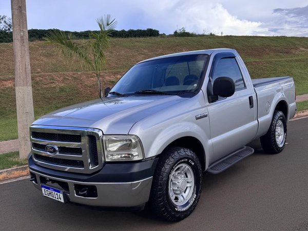 Foto 2 - Ford F250 XLT 3.9 Turbo Diesel