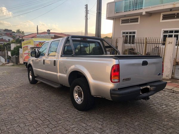 Foto 7 - Ford F250 XLT 3.9 Turbo Diesel