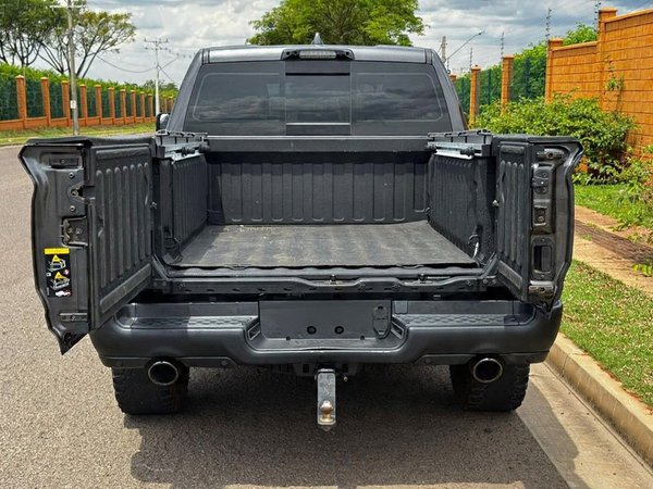 Foto 5 - RAM 1500 Rebel 5.7 V8 Gasolina 4x4