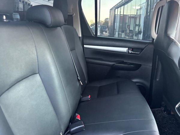 Foto 6 - Toyota Hilux SRV 2.8 Turbo Diesel 4x4