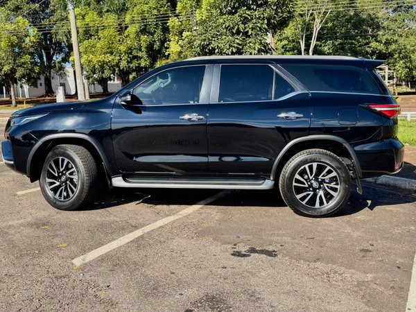 Foto 6 - Toyota Hilux SW4 SRX 2.8 Turbo Diesel 4x4