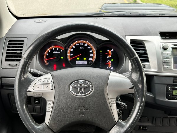 Foto 9 - Toyota Hilux SRV 3.0 Turbo Diesel 4x4