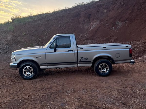 Foto 4 - Ford F1000 XLT 4.3 Turbo Diesel 4x2 C.S