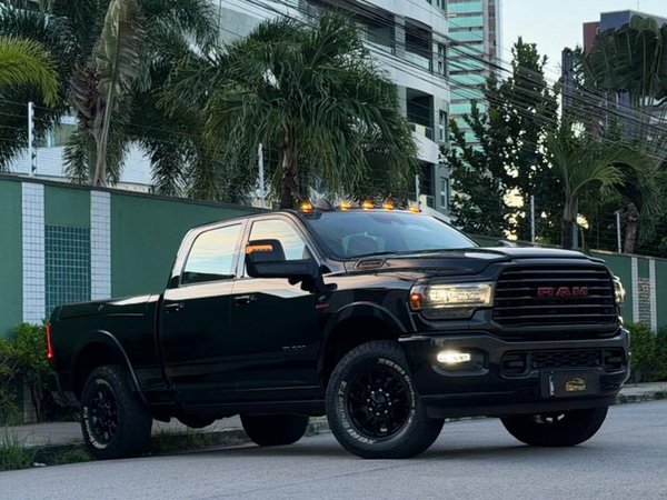 Foto 8 - RAM 3500 Longhorn Limited 6.7 Turbo Diesel 4x4