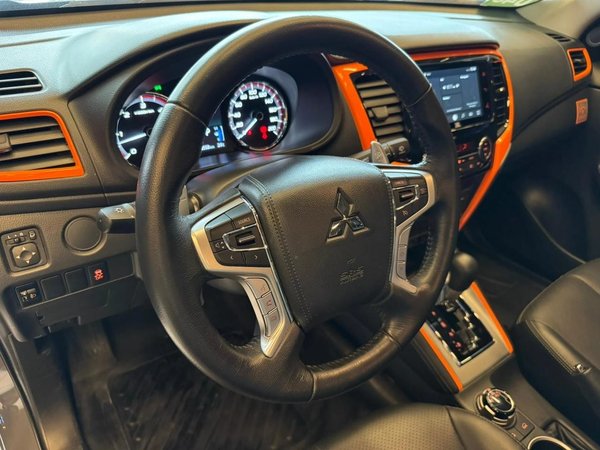 Foto 5 - Mitsubishi L200 Sport Savana Sertões 2.4 Turbo Diesel 4x4