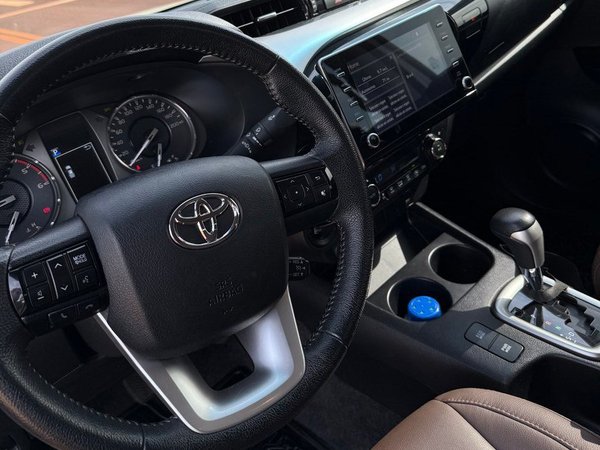 Foto 5 - Toyota Hilux SR 2.8 Turbo Diesel 4x4