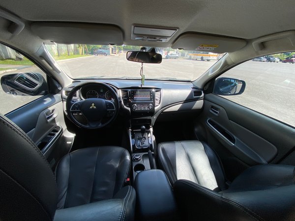 Foto 5 - Mitsubishi Triton HPE-S 2.4 Bi-Turbo Diesel 4x4