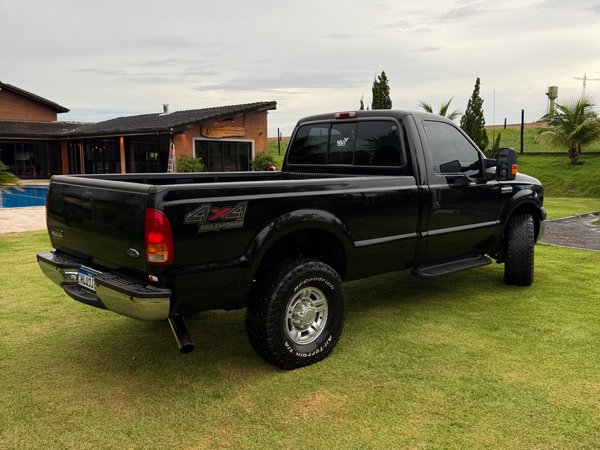 Foto 4 - Ford F250 XLT 3.9 Turbo Diesel 4x4 C.S