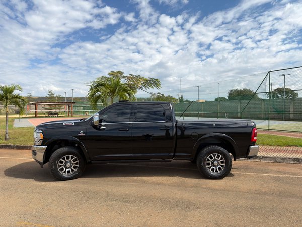 Foto 4 - RAM 3500 Longhorn Limited 6.7 Turbo Diesel 4x4