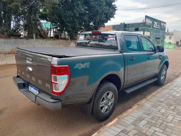 Foto 3 - Ford Ranger XLS 2.2 Turbo Diesel 4x4