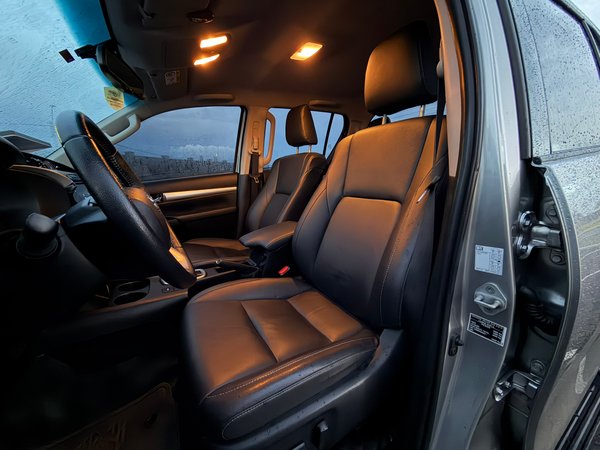 Foto 5 - Toyota Hilux SRV 2.8 Turbo Diesel 4x4