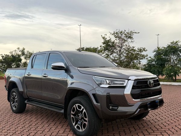 Foto 1 - Toyota Hilux SRX Plus 2.8 Turbo Diesel 4x4