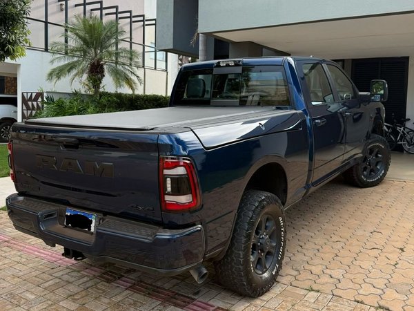 Foto 5 - RAM 2500 Laramie Night Edition 6.7 Turbo Diesel 4x4