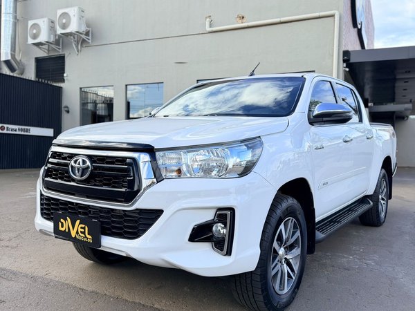 Foto 3 - Toyota Hilux SRV 2.8 Turbo Diesel 4x4