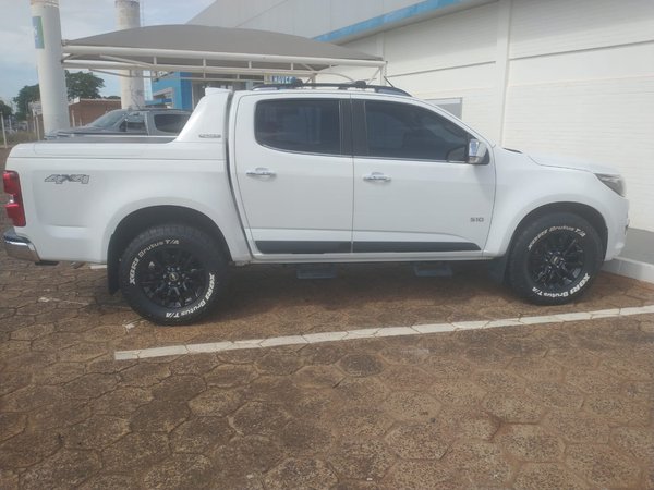 Foto 4 - Chevrolet S10 High Country 2.8 Turbo Diesel 4x4