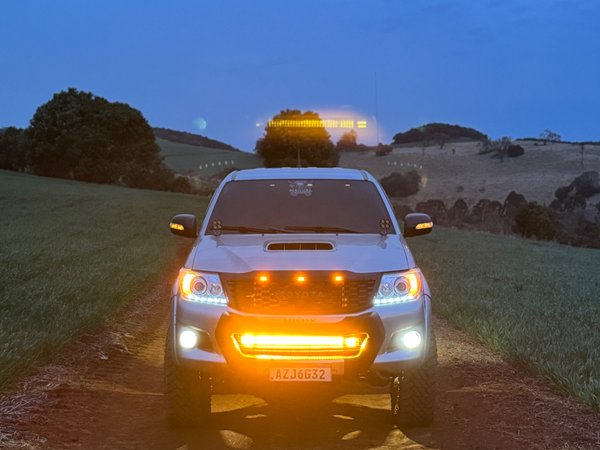 Foto 2 - Toyota Hilux SR 3.0 Turbo Diesel 4x4