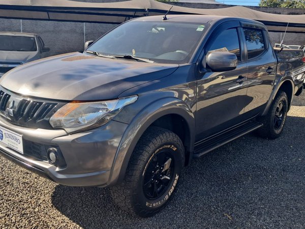 Foto 1 - Mitsubishi L200 Triton Sport GLS 2.4 Turbo Diesel 4x4