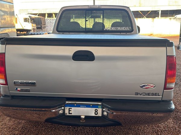 Foto 5 - Ford F250 XLT 3.9 Turbo Diesel 4x2 C.S