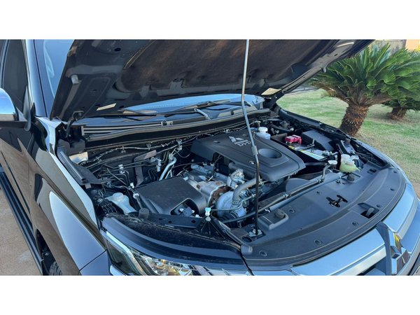 Foto 10 - Mitsubishi L200 Triton Sport HPE 2.4 Turbo Diesel 4x4