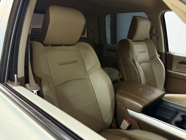 Foto 8 - RAM 2500 Laramie 6.7 Turbo Diesel 4x4