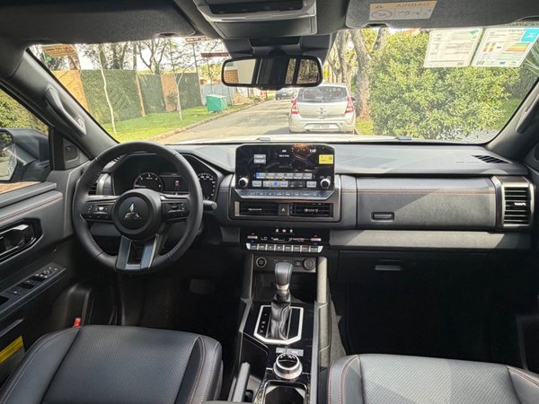 Foto 7 - Mitsubishi Triton Katana 2.4 Bi-Turbo Diesel 4x4