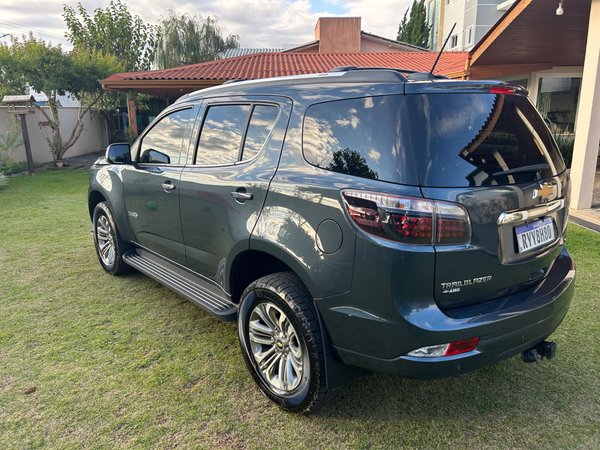 Foto 4 - Chevrolet TrailBlazer High Country 2.8 Turbo Diesel 4x4