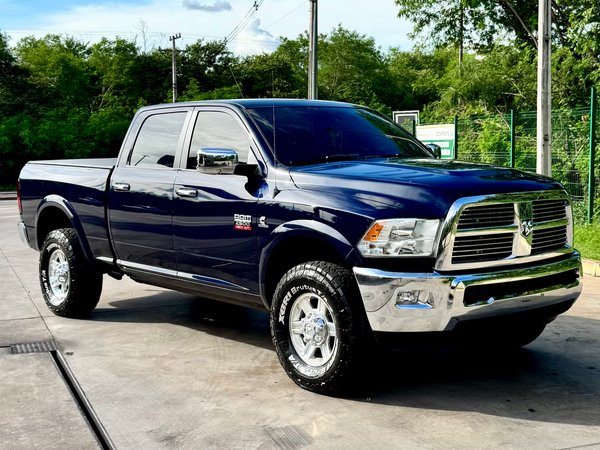 Foto 3 - RAM 2500 Laramie 6.7 Turbo Diesel 4x4