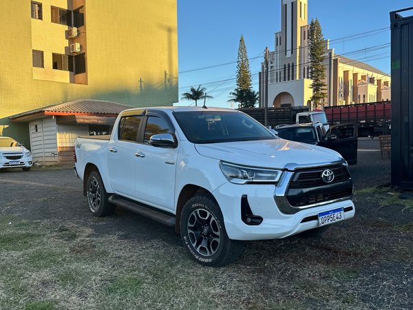 Foto 1 - Toyota Hilux SRV 2.8 Turbo Diesel 4x4