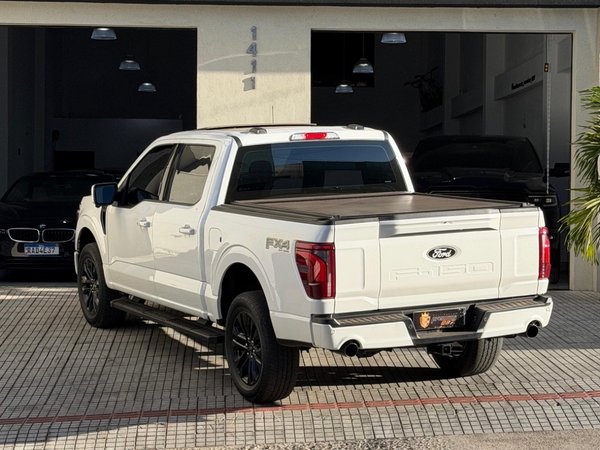 Foto 3 - Ford F150 Lariat 5.0 V8 Gasolina Fx4