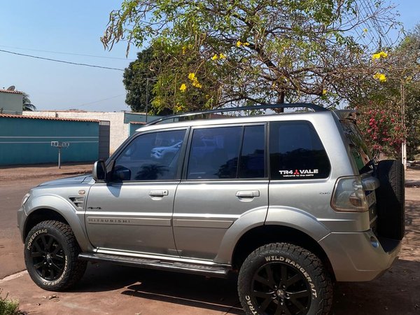 Foto 3 - Mitsubishi Pajero TR4 2.0 16v 4x4