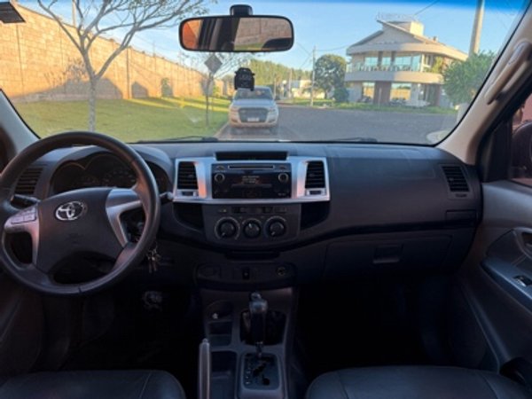 Foto 4 - Toyota Hilux SR 3.0 Turbo Diesel 4x4