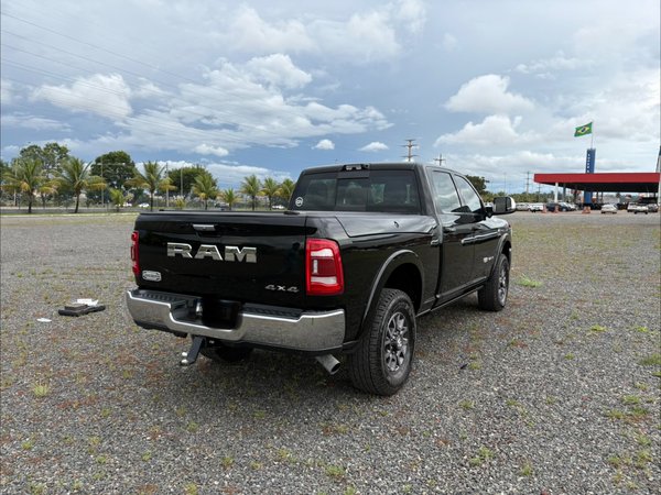 Foto 4 - RAM 3500 Longhorn Limited 6.7 Turbo Diesel 4x4