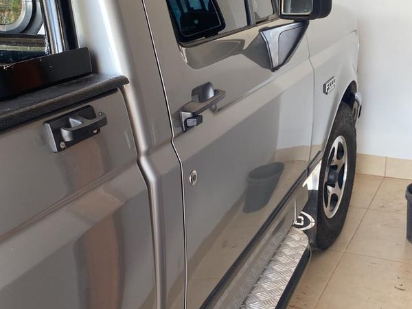 Foto 9 - Ford F1000 XLT 4.3 Turbo Diesel 4x2 C.S