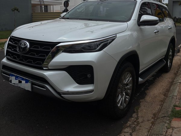 Foto 3 - Toyota Hilux SW4 SRX 2.8 Turbo Diesel 4x4