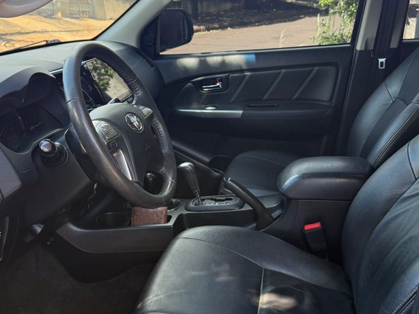 Foto 4 - Toyota Hilux SRV Top 3.0 Turbo Diesel 4x4