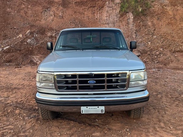 Foto 2 - Ford F1000 XLT 4.3 Turbo Diesel 4x2 C.S