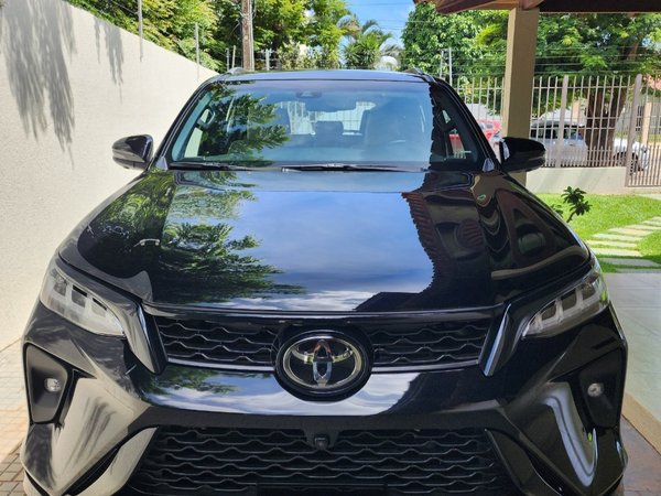 Foto 2 - Toyota Hilux SW4 SRX Diamond 2.8 Turbo Diesel 4x4