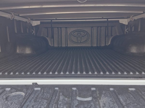 Foto 9 - Toyota Hilux SRX 2.8 Turbo Diesel 4x4