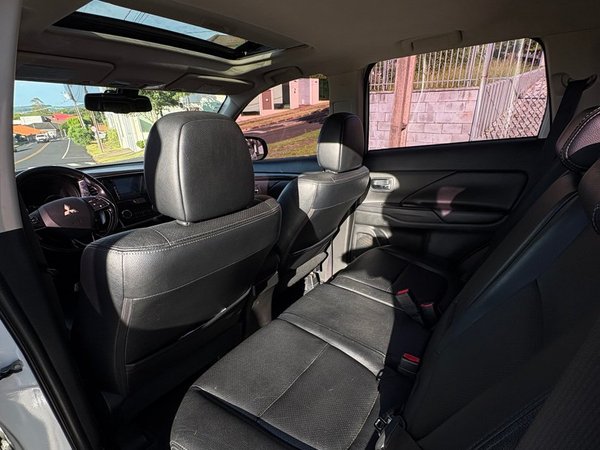 Foto 7 - Mitsubishi Outlander 2.2 16v 4WD