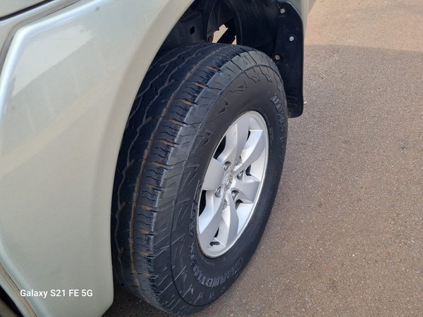 Foto 9 - Toyota Hilux SRV 3.0 Turbo Diesel 4x4