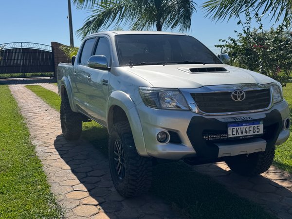 Foto 9 - Toyota Hilux SRV 3.0 Turbo Diesel 4x4