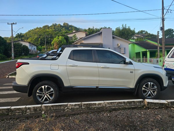 Foto 3 - Fiat Toro Freedom 2.0TDi 16v 4x4