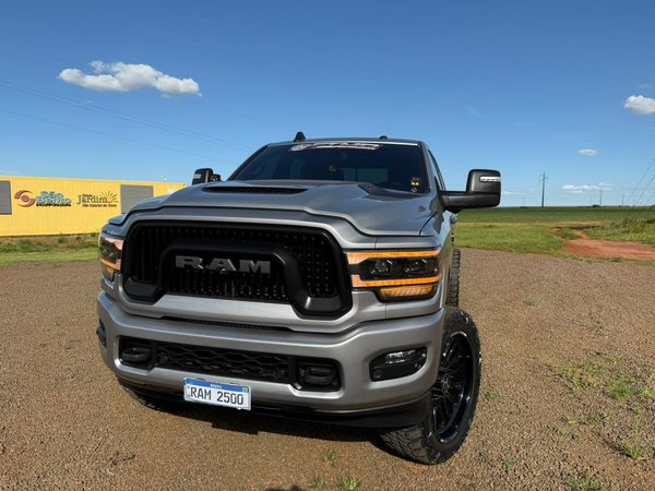 Foto 2 - RAM 2500 Laramie Night Edition 6.7 Turbo Diesel 4x4