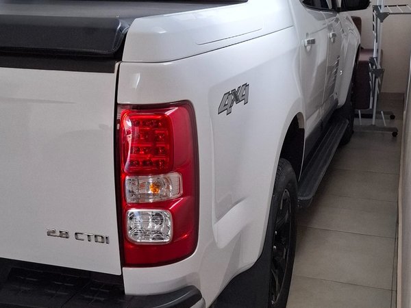 Foto 3 - Chevrolet S10 High Country 2.8 Turbo Diesel 4x4