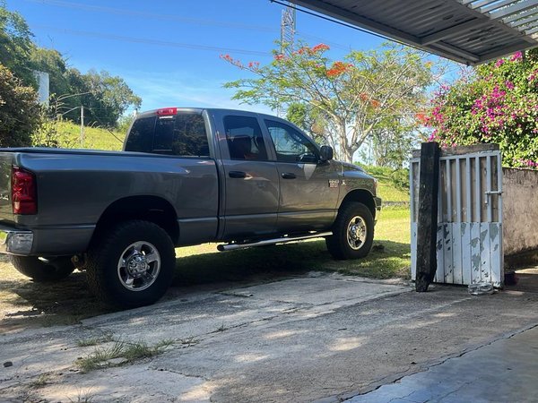 Foto 3 - RAM 2500 SLT 5.9 Turbo Diesel 4x4