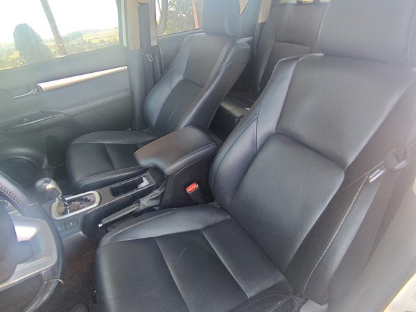 Foto 3 - Toyota Hilux SRV 2.8 Turbo Diesel 4x4