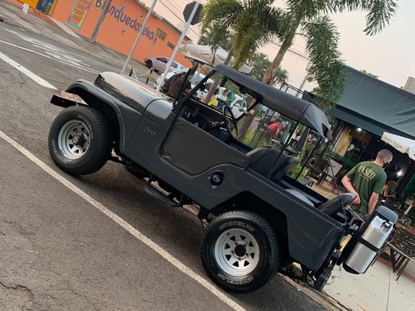 Foto 3 - Willys Jeep CJ-5 2.3 Gasolina