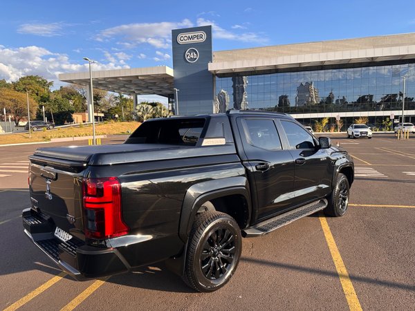 Foto 5 - Mitsubishi Triton Katana 2.4 Bi-Turbo Diesel 4x4